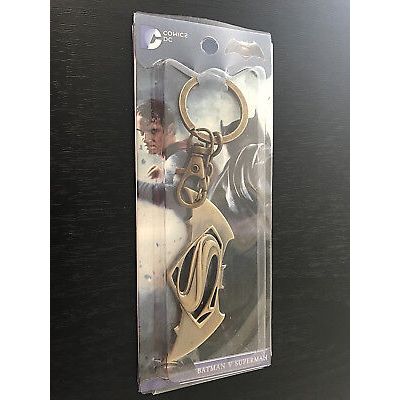Batman Vs Superman Keyring DC Comics